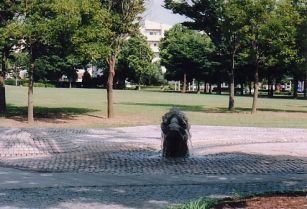 西の原公園水景施設（ながれ）