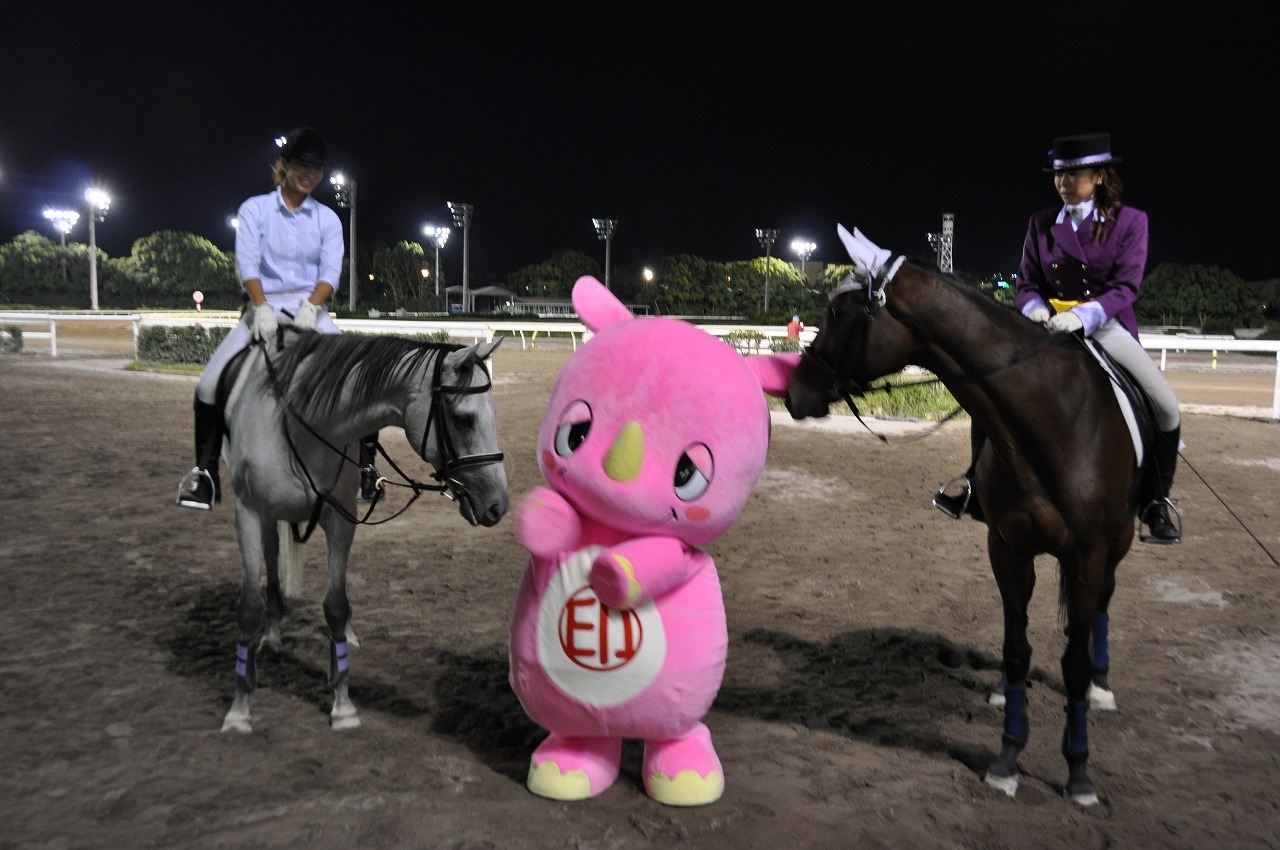 レース前にお馬さんと記念撮影