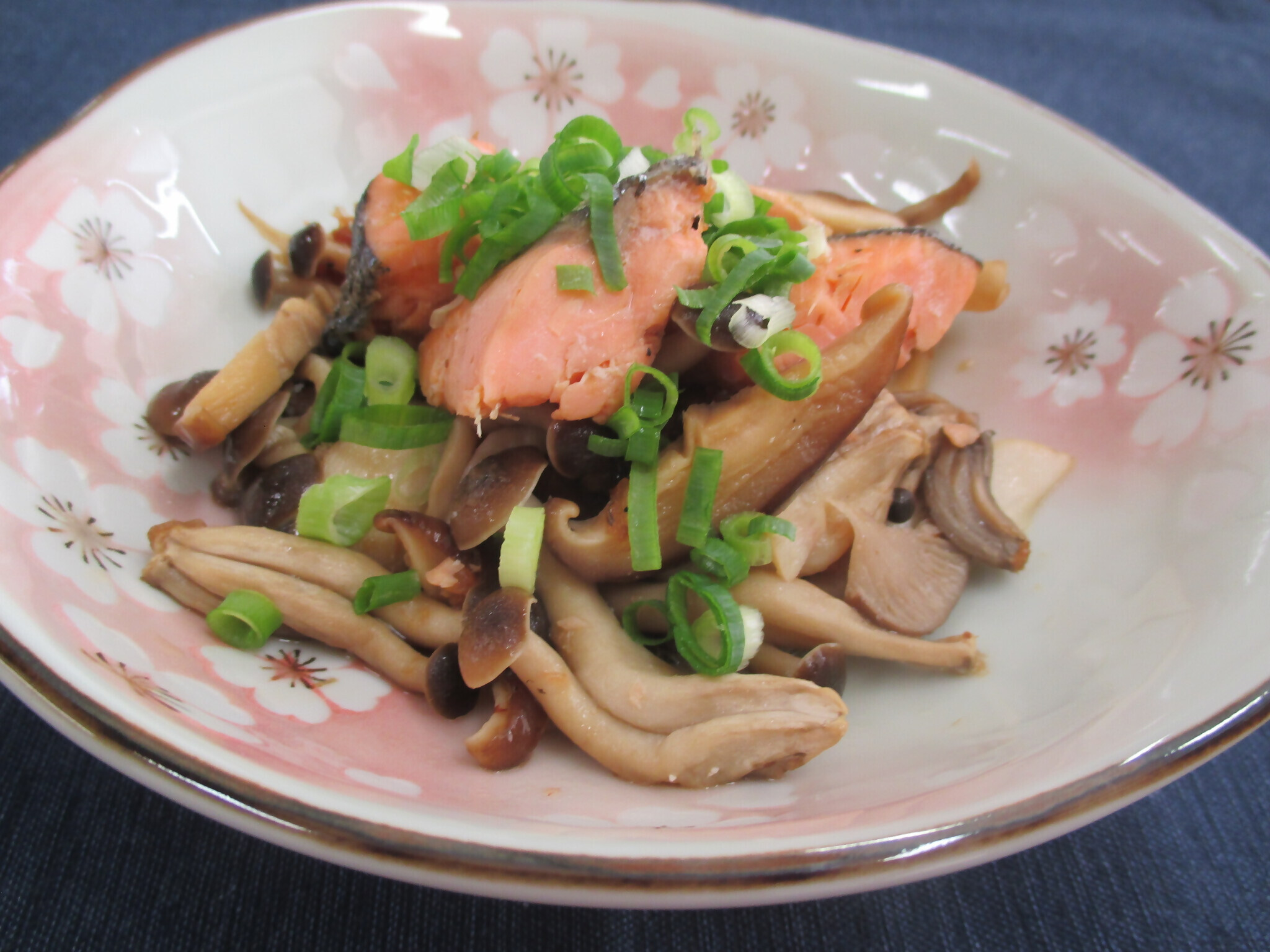 しめじ、しいたけ、エリンギ